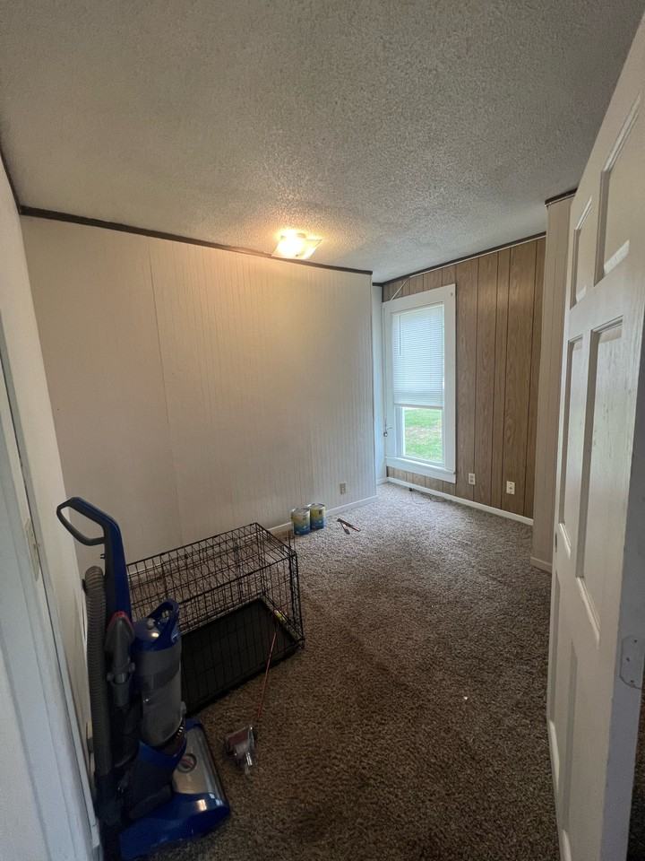 528 Niagara St - Photo 5 of 10