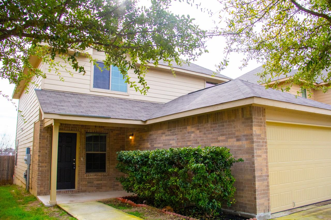 5926 Aspen Gdn - Photo 2 of 10