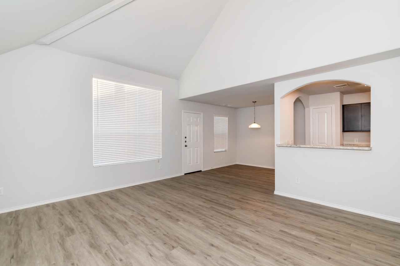 25710 Hazy Elm Ln - Photo 2 of 12