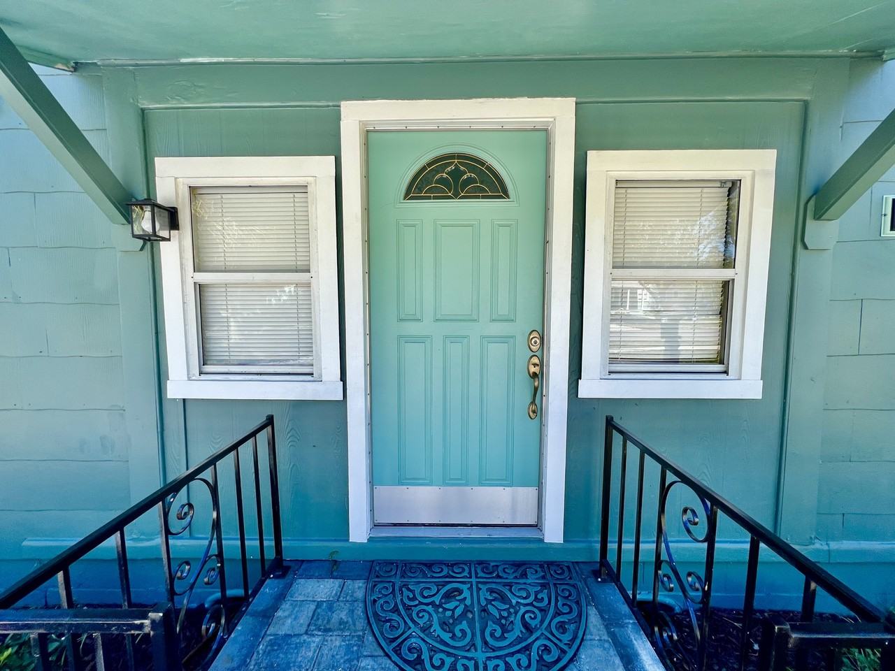 3110 10th Ave N - Photo 3 of 27