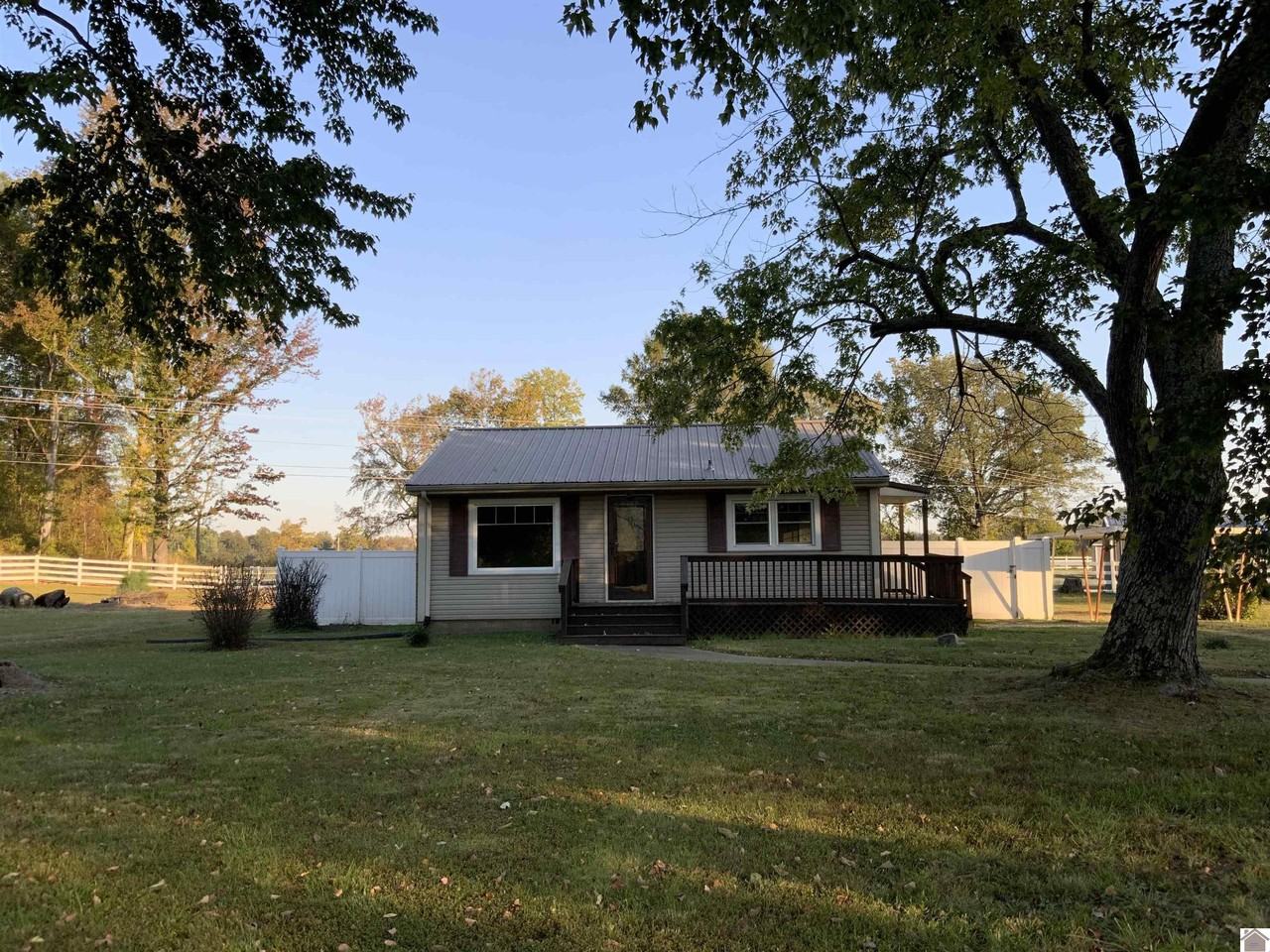 7580 Clinton Rd, Paducah, KY 42001 2 Bedroom House for 1,050/month Zumper