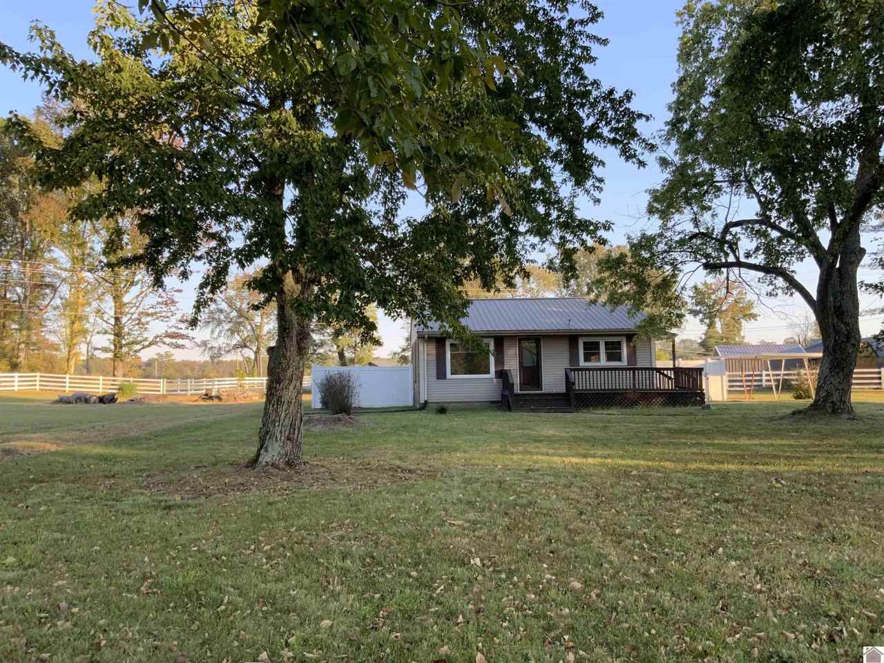 7580 Clinton Rd, Paducah, KY 42001 2 Bedroom House for 1,050/month Zumper