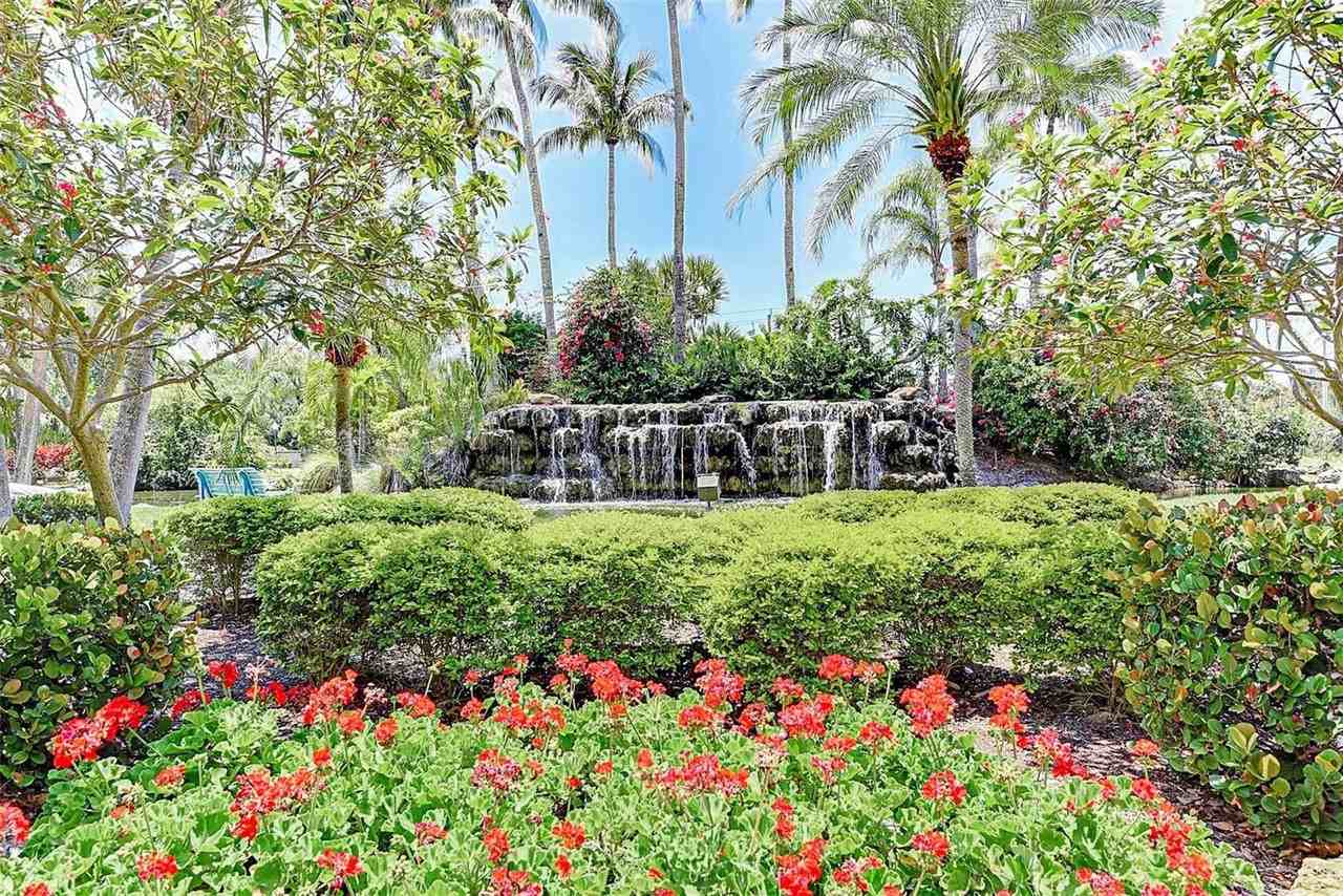 5855 Midnight Pass Rd #426 - Photo 4 of 50