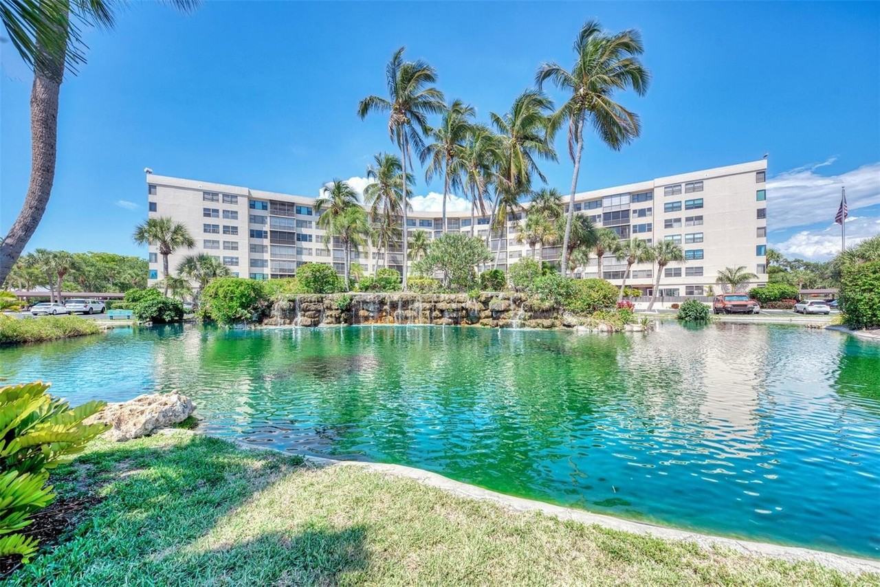 5855 Midnight Pass Rd #426 - Photo 3 of 50