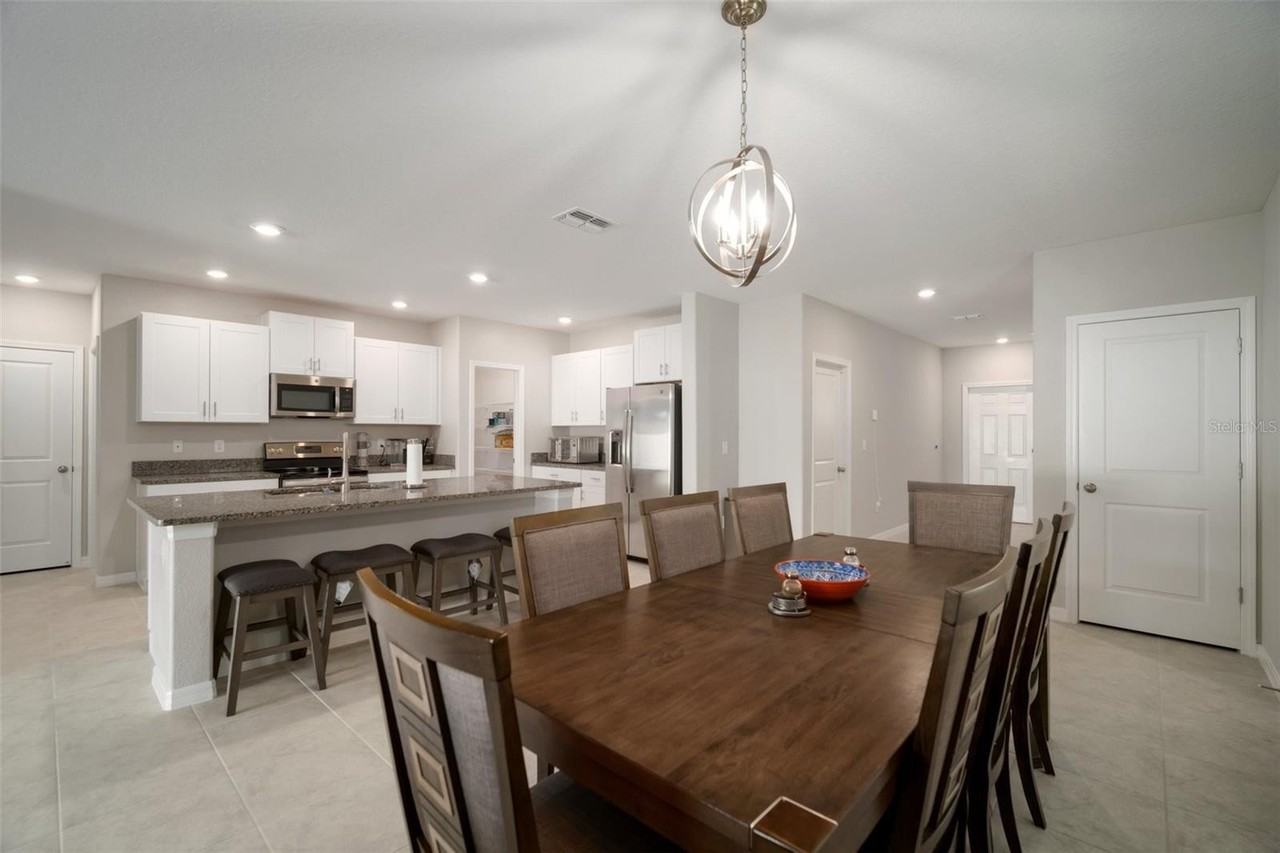 6980 King Creek Dr - Photo 6 of 46