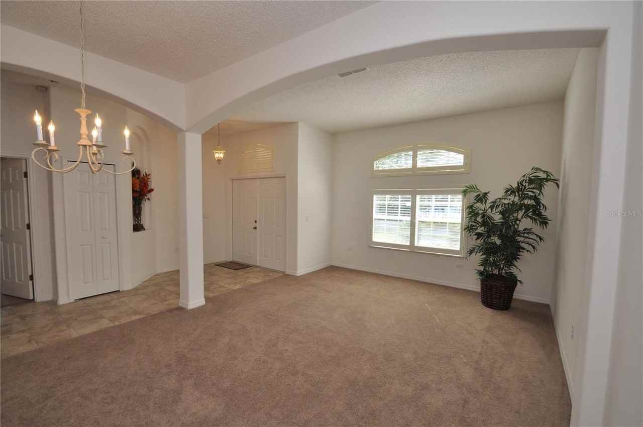 192 Pine Grove Dr - Photo 4 of 27