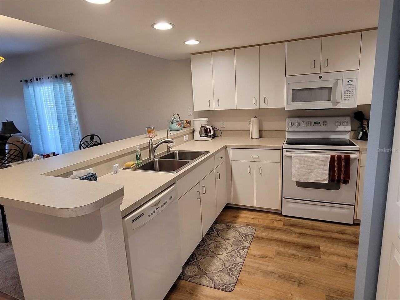 9550 Fiddlers Green Cir #105 - Photo 4 of 37