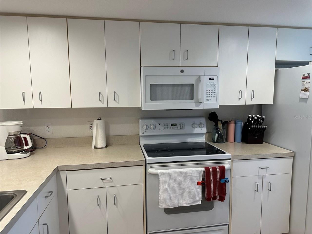 9550 Fiddlers Green Cir #105 - Photo 5 of 37