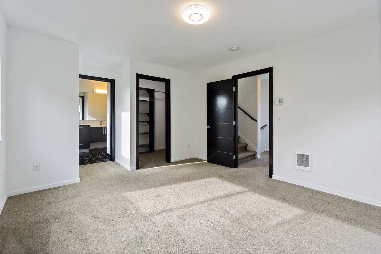 2010 S Judkins St #1 - Photo 7 of 21