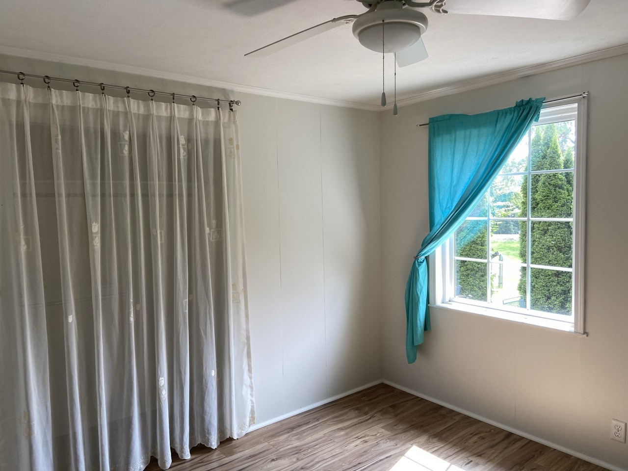 404 N Roosevelt St #1 - Photo 5 of 26