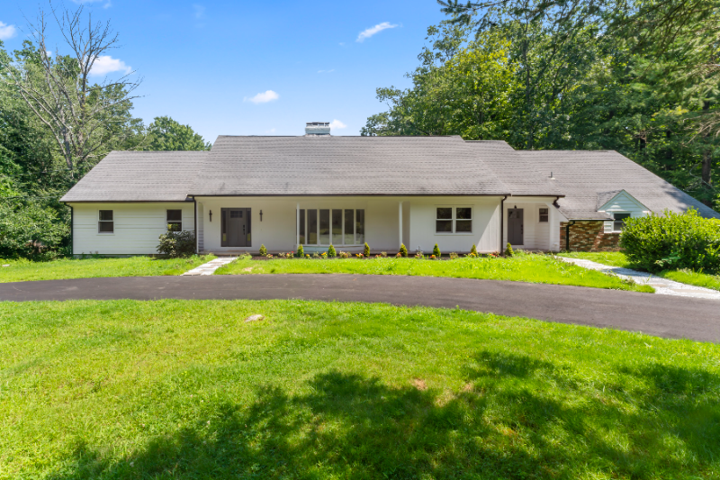 106 Wyldewood Rd - Photo 2 of 44