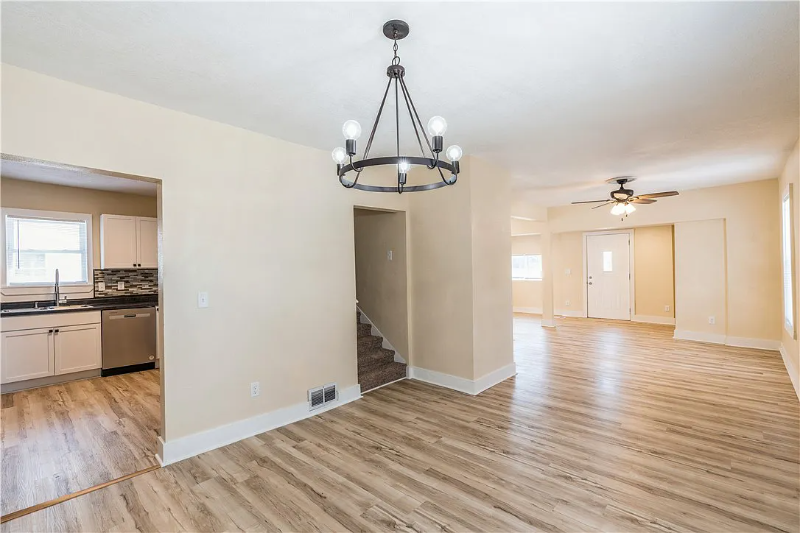 1375 E 14th St - Photo 2 of 15