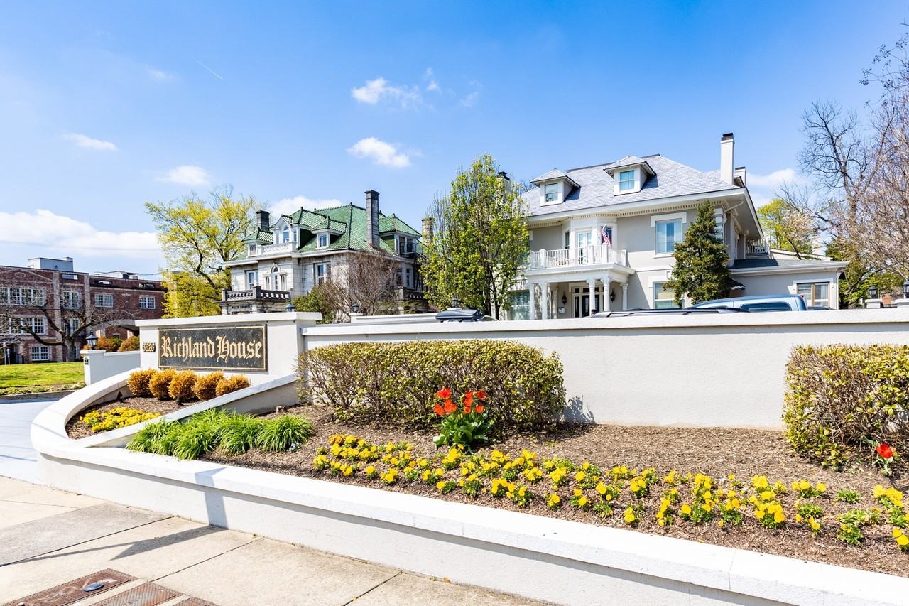 3626 3626 West End Avenue - 1Apt. 204 #1 - Photo 2 of 22