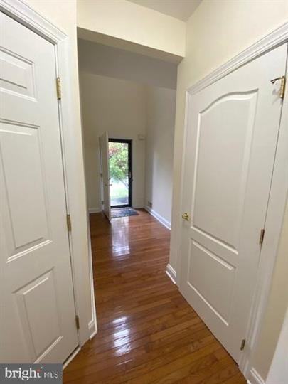 111 Lantern Ct - Photo 3 of 31