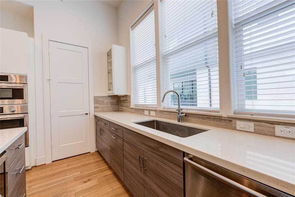 2622 Rusk St #1 - Photo 2 of 8