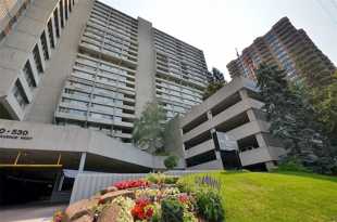 500 Laurier Ave W  
