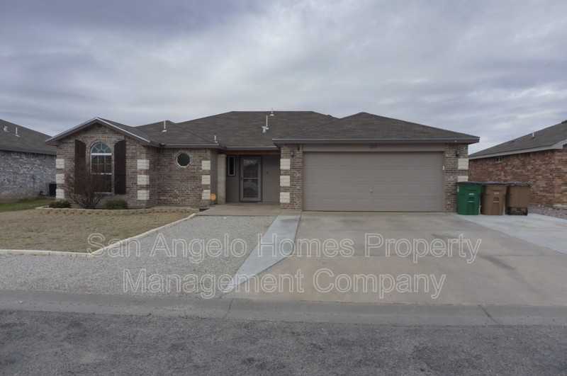 1217 Elmo Ln