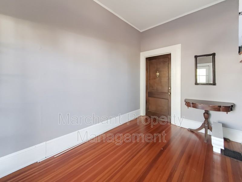 9 David St Apt A - Photo 4 of 23