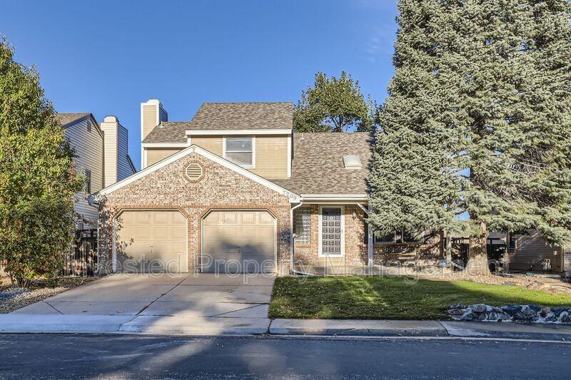 7209 S Mount Holy Cross - Photo 2 of 27