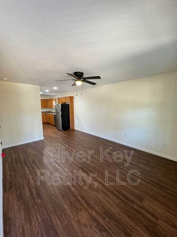 141 Oak St #155 - Photo 4 of 14