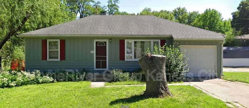 4615 Ne 42nd St - Photo 2 of 34