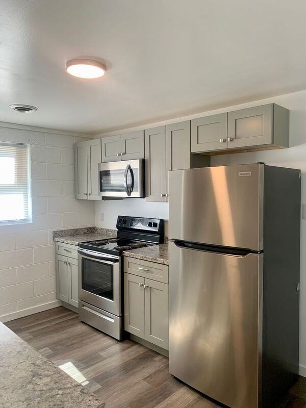 112 N Old Church St - Photo 2 of 11