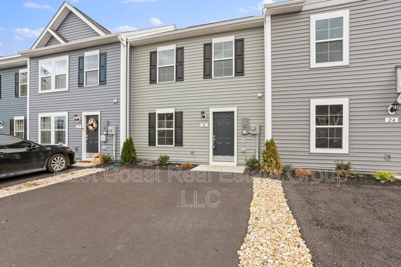 28 Pitch Pine Ct - Photo 2 of 30