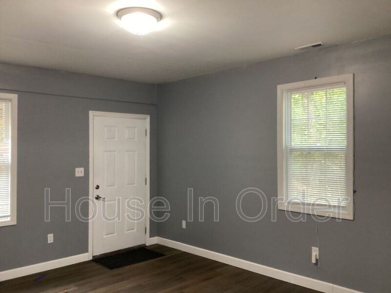 64 Valentine St - Photo 7 of 19