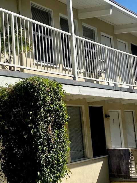 Hawthorn Apartments - Photo 3 of 3