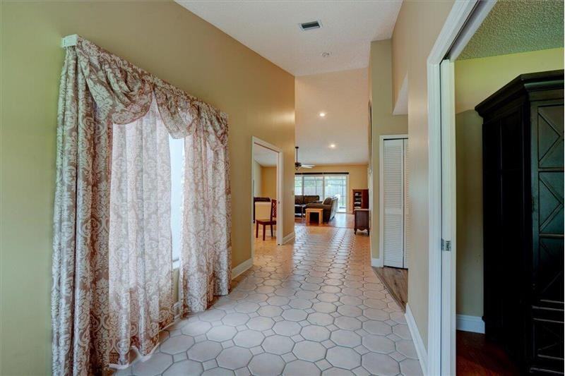 891 Citrus Pl - Photo 3 of 24