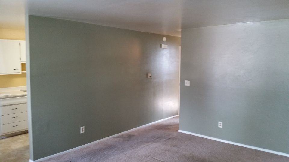 1930 Alderson Ave - Photo 3 of 6