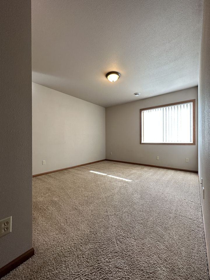 5331 Frontier Dr #2 - Photo 4 of 6
