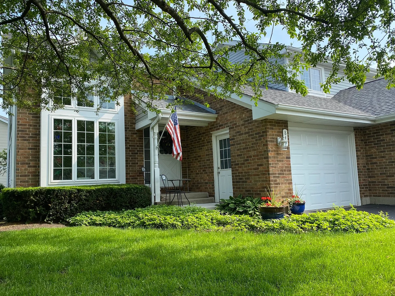 845 Barlina Road - Photo 3 of 18