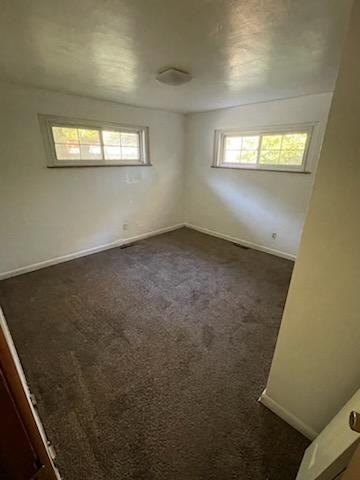 912 Windsor Ave - Photo 3 of 4