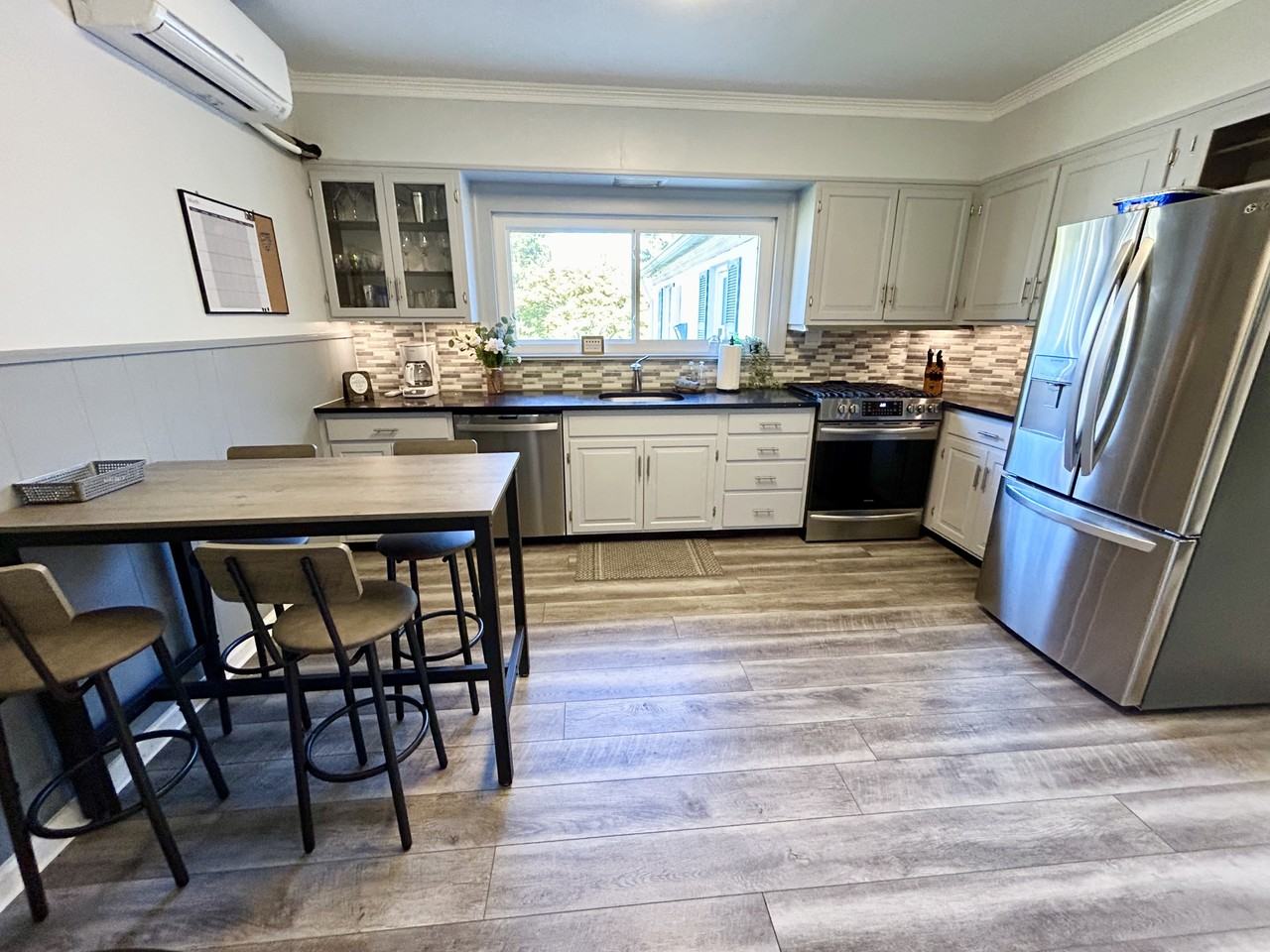 8015 Gladstone Rd #NA - Photo 3 of 24