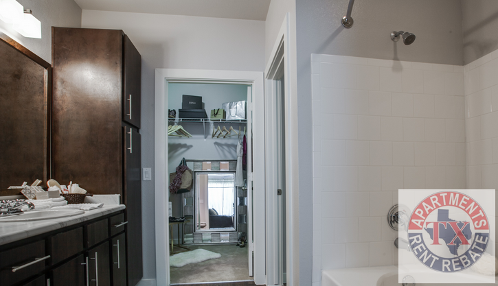 3211 Scotch Creek Rd - Photo 4 of 9