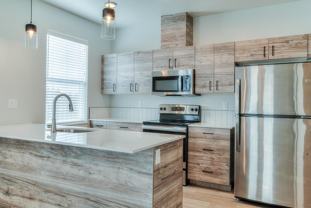 1329 Sw Pumice Ave - Photo 1 of 1