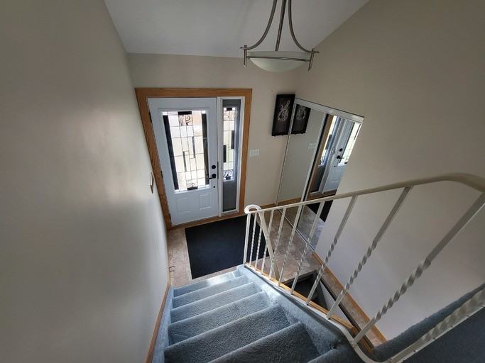 77 Burland Ave - Photo 3 of 19