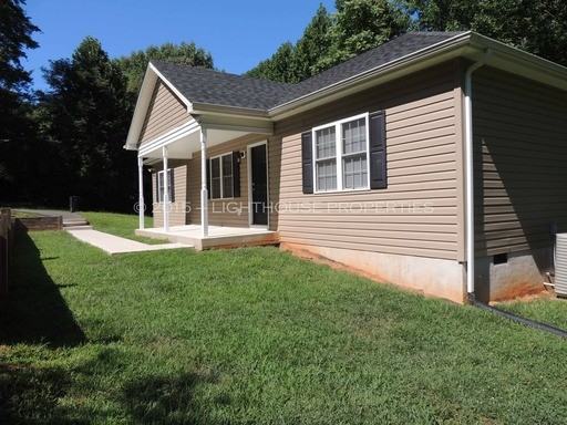 1506 Brookville Cir - Photo 2 of 21