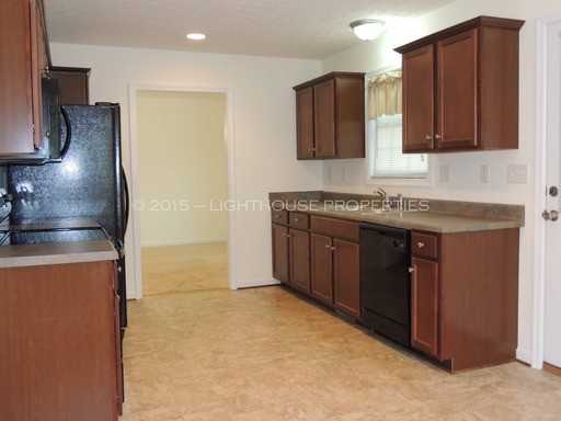 1506 Brookville Cir - Photo 3 of 21