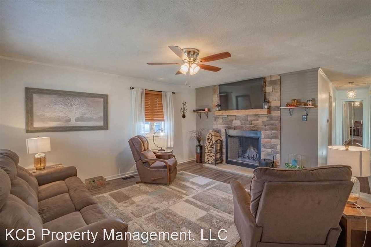 2125 Chevy Ct - Photo 3 of 22