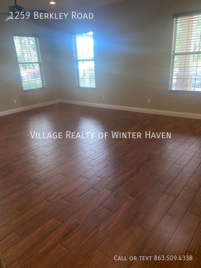 1259 Berkley Rd - Photo 3 of 16