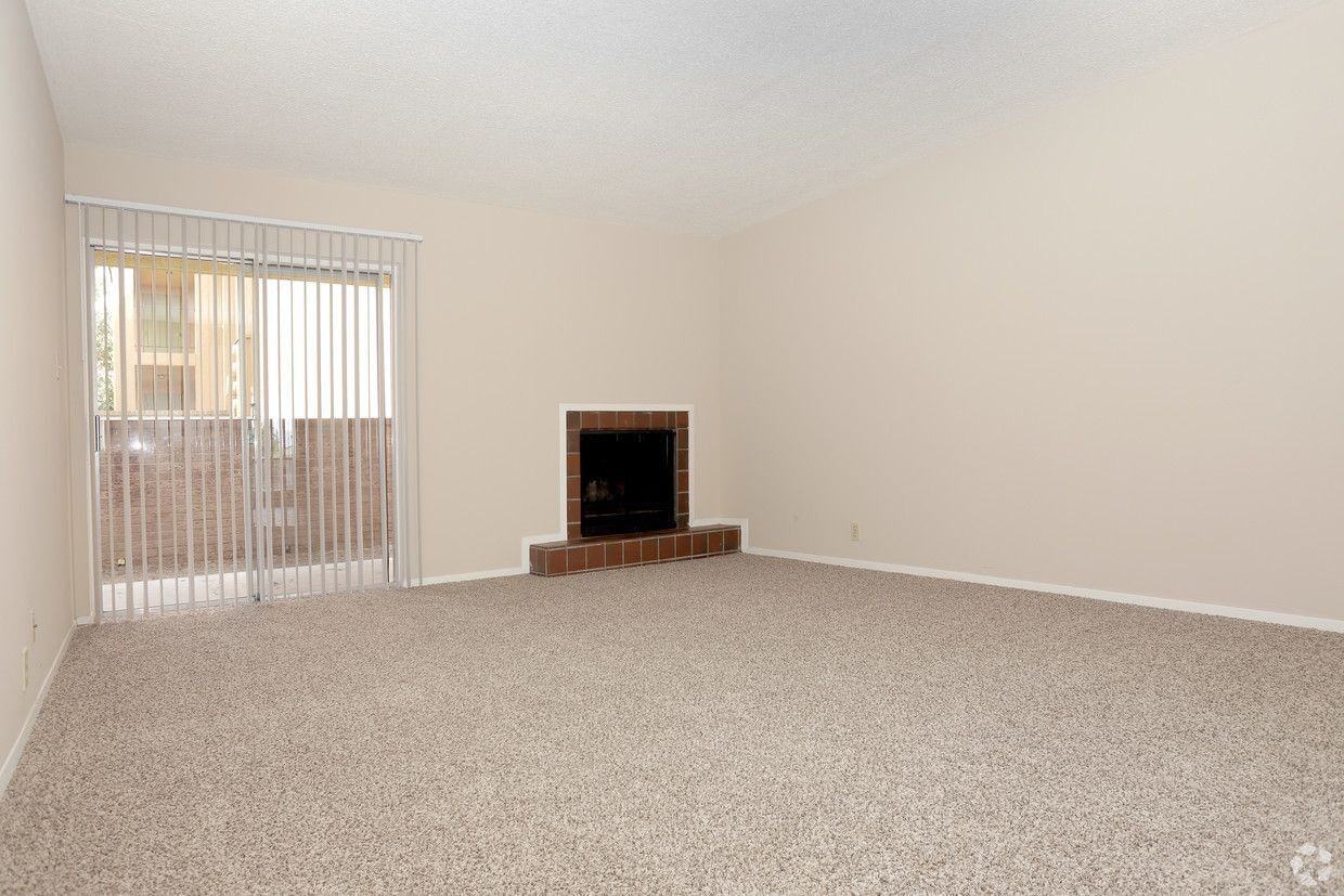 Camino Real - Photo 7 of 13