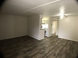 featured image of 1315 Barry Avenue