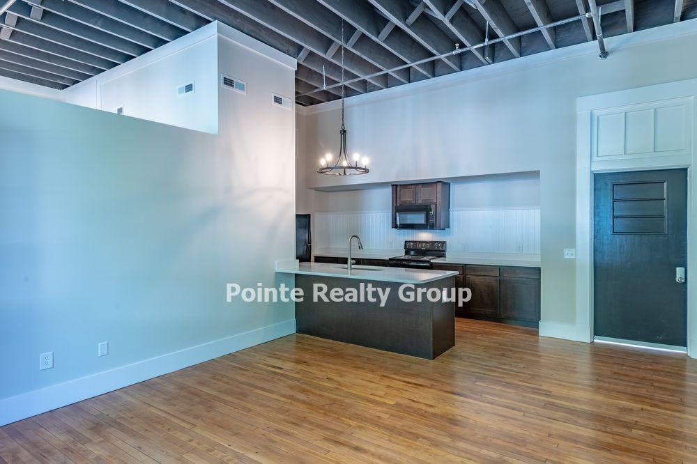 303 Franklin St.-Apt. 100 - Photo 2 of 7