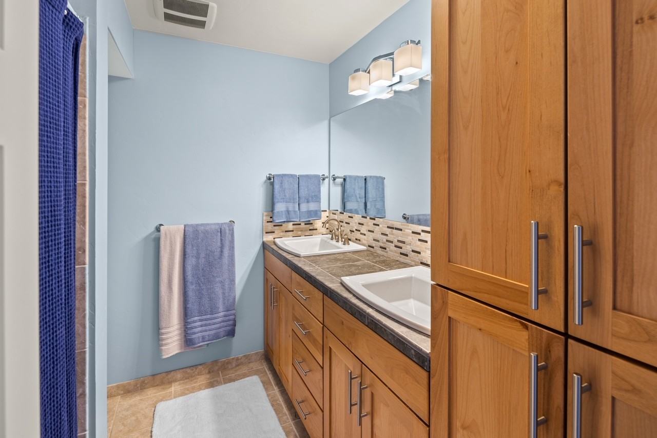 102 Ingram Pl #NA - Photo 3 of 11