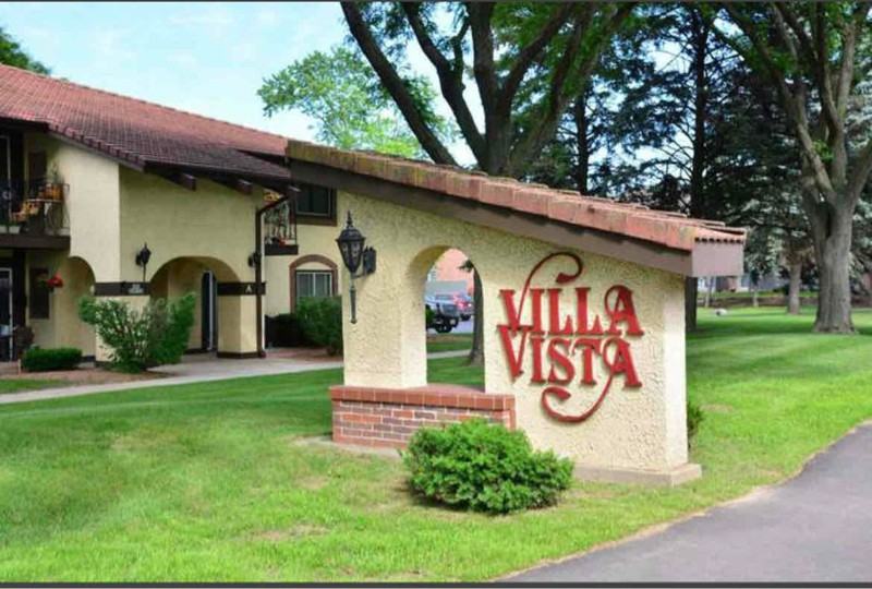 N82W13512 Fond Du Lac Ave - Photo 2 of 30