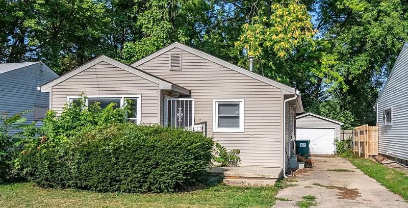 627 S Wise St - Photo 2 of 4