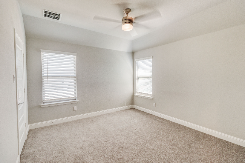 7345 Zachery Dr - Photo 2 of 19