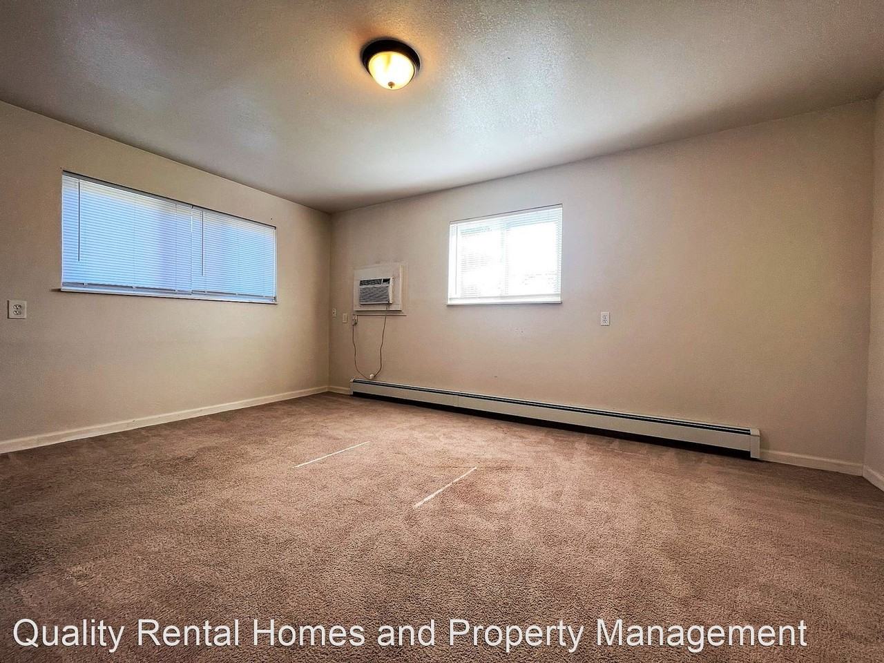 Roger Thomas - Photo 2 of 12